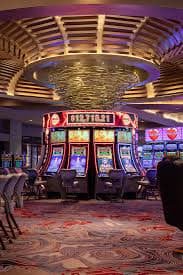 croulette Live Baccarat Real Dealer ကတ်ဖြန့်ခြင်း မြန်မာကစားသမားများ